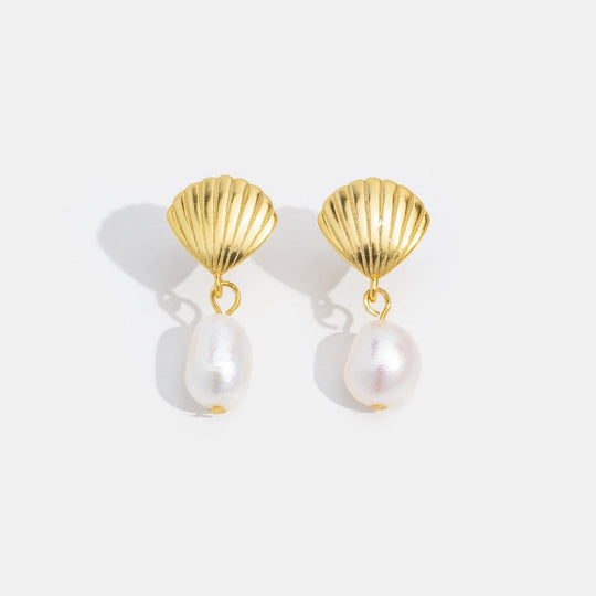 Boucles d'Oreilles Perles d'Eau Douce et Coquillage en Or