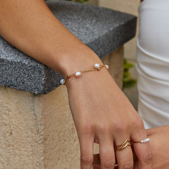 Bracelet Superposé en Perles d'Eau Douce