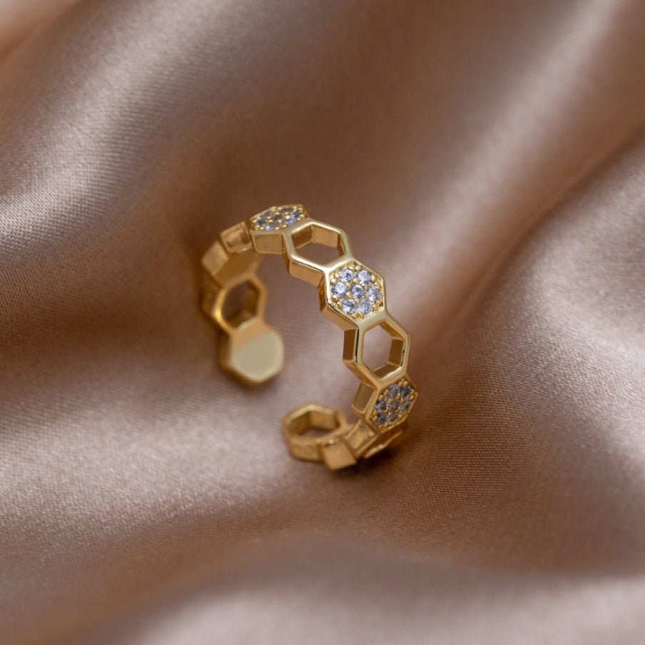 Bague en Or & Cristal en Forme de Rayon de Miel