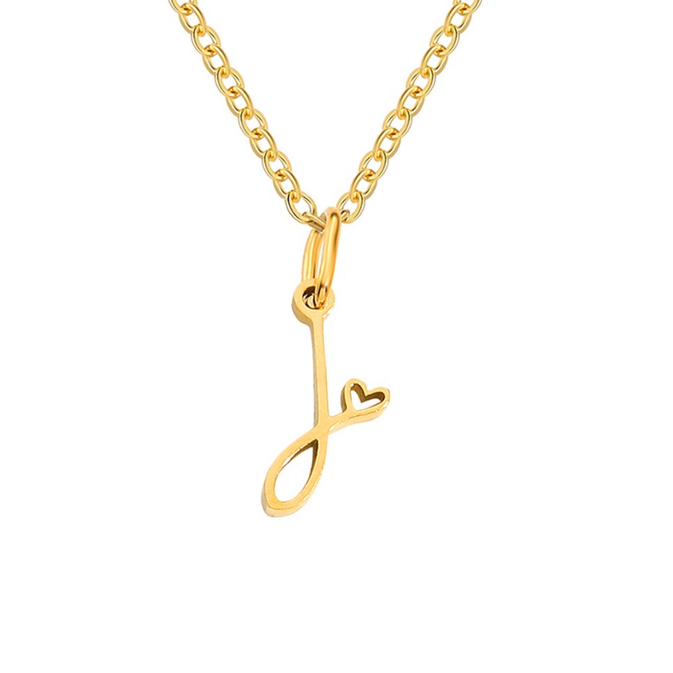 Collier en cœur avec lettre en or