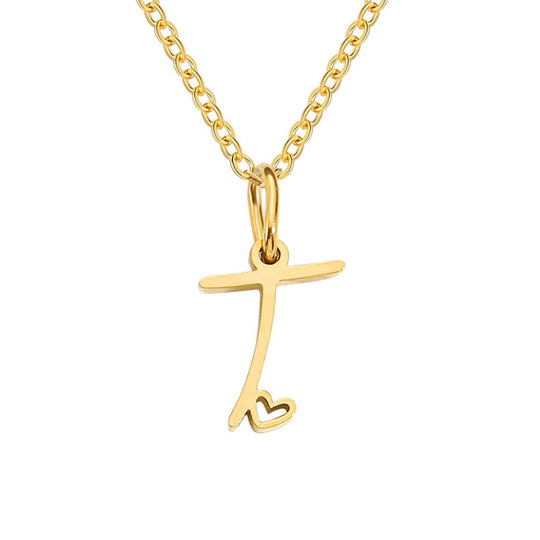 Collier en cœur avec lettre en or