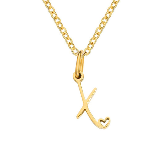 Collier en cœur avec lettre en or