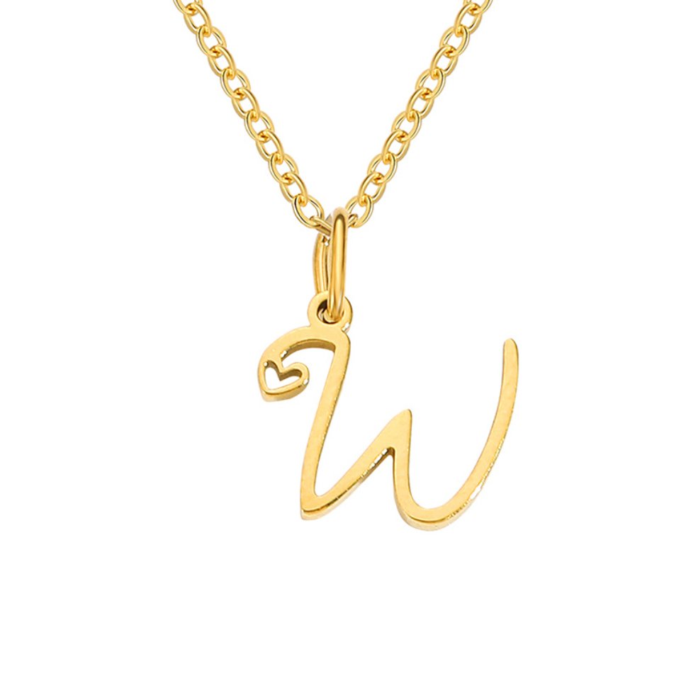 Collier en cœur avec lettre en or