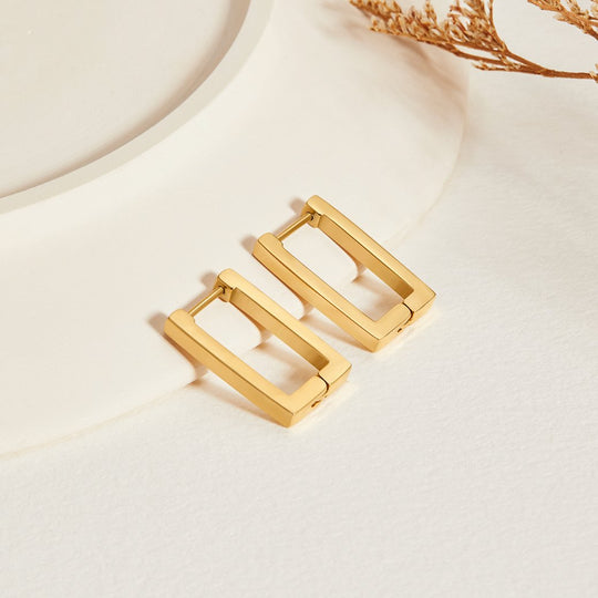 Boucles d'oreilles créoles rectangulaires en or