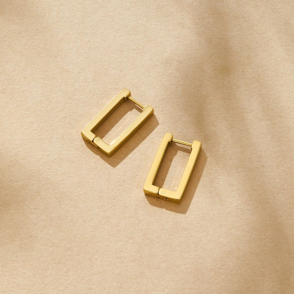 Boucles d'oreilles créoles rectangulaires en or
