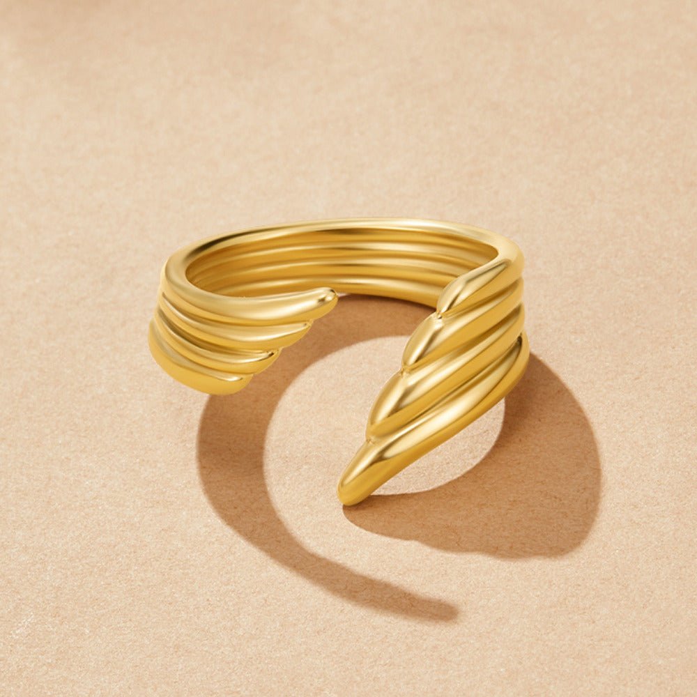 Bague Enroulée Ailes d'Ange en Or