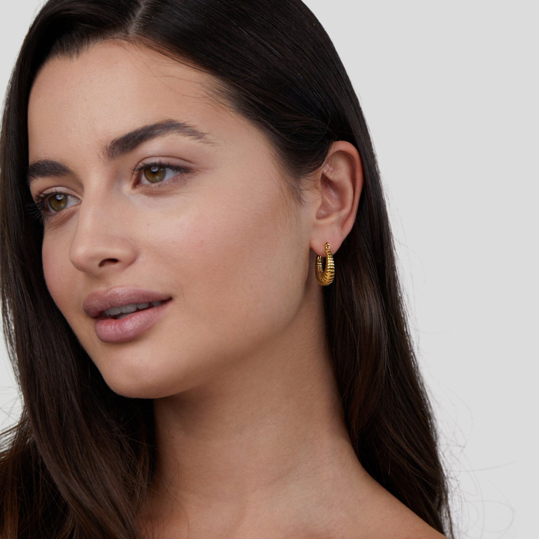 Boucles d'Oreilles Créoles Mia en Or