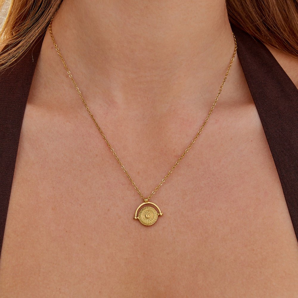 Collier Pièce de Monnaie Soleil en Or