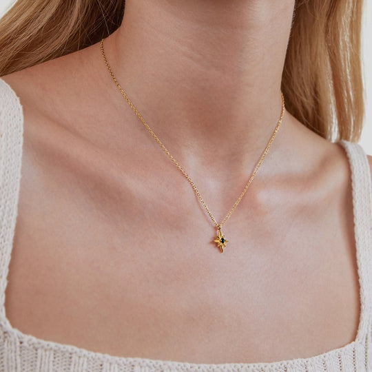 Collier en Cristal Émeraude Étoile Guidante