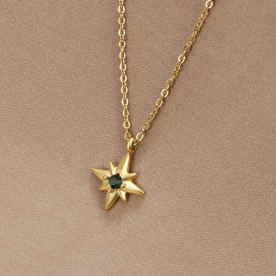 Collier en Cristal Émeraude Étoile Guidante