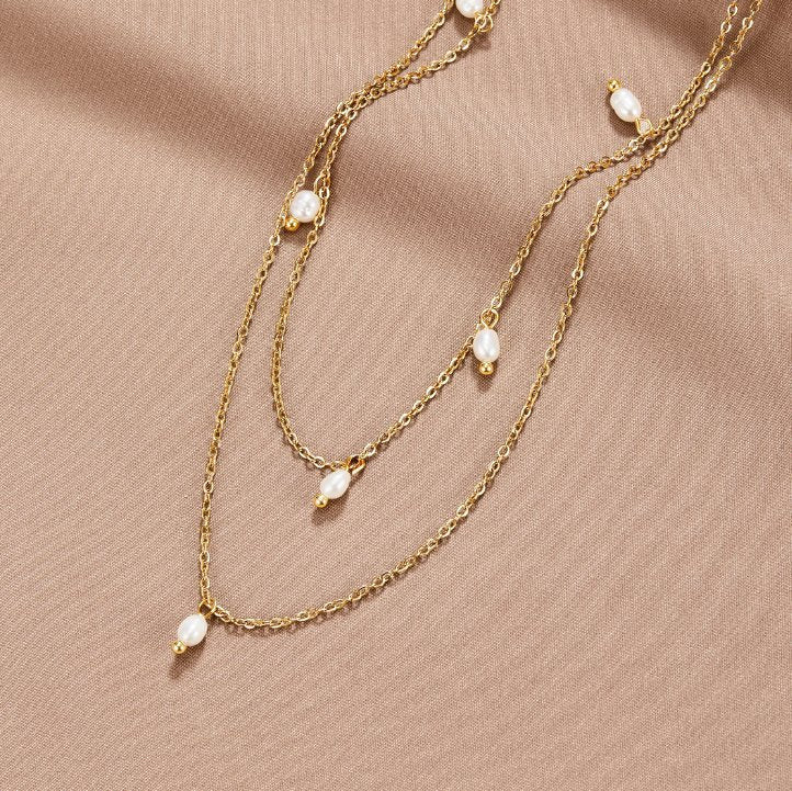 Collier superposé avec goutte de perle Kayla