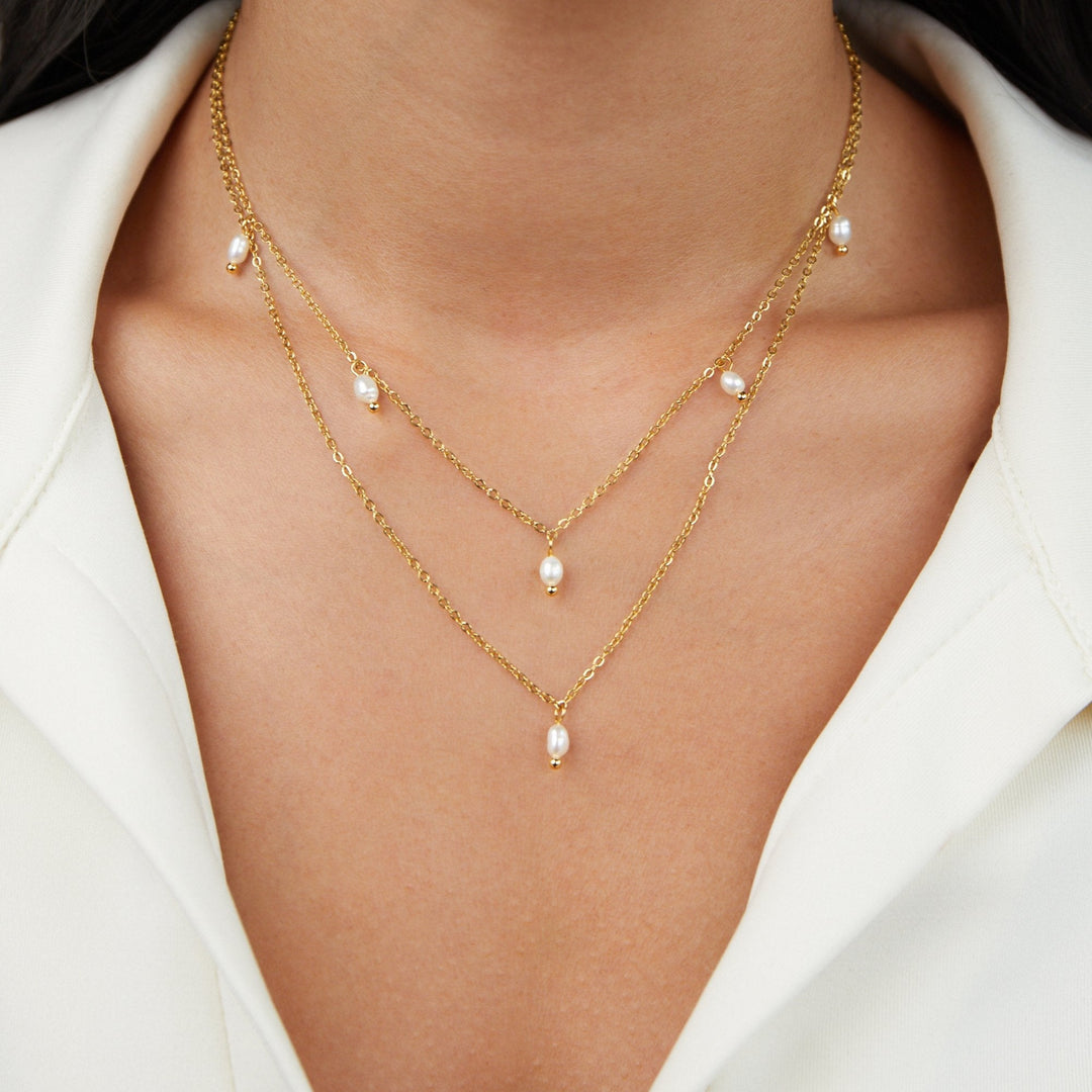 Collier superposé avec goutte de perle Kayla