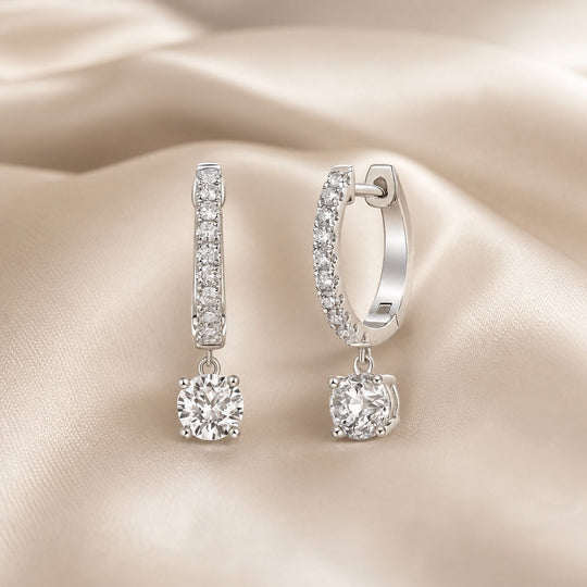 Boucles d'Oreilles en Or Blanc avec Moissanite à Taille Ronde