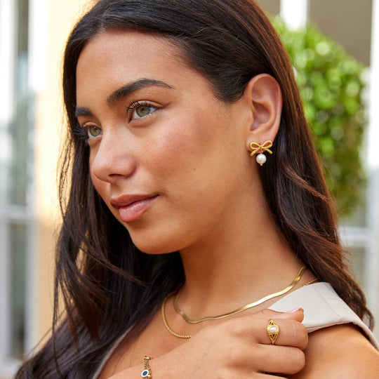 Boucles d'oreilles en perles Laila Bow