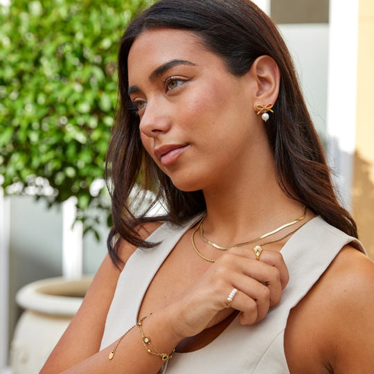 Boucles d'oreilles en perles Laila Bow
