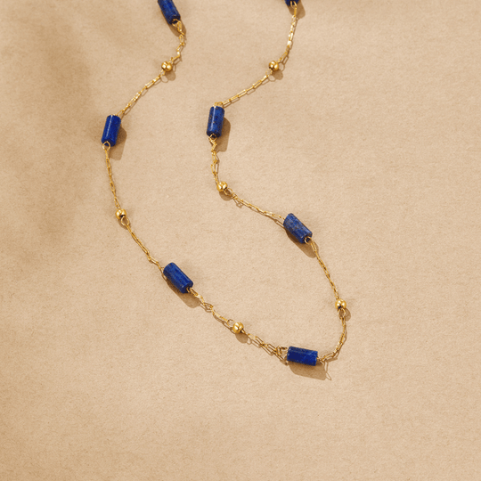 Collier en perles de lapis-lazuli