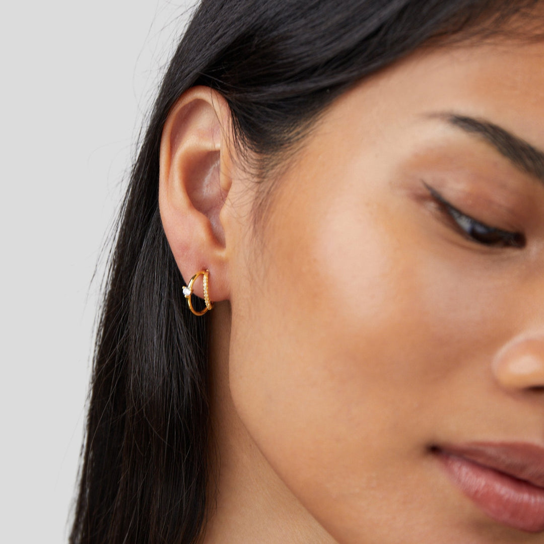 Boucles d'oreilles créoles en or avec cristaux superposés