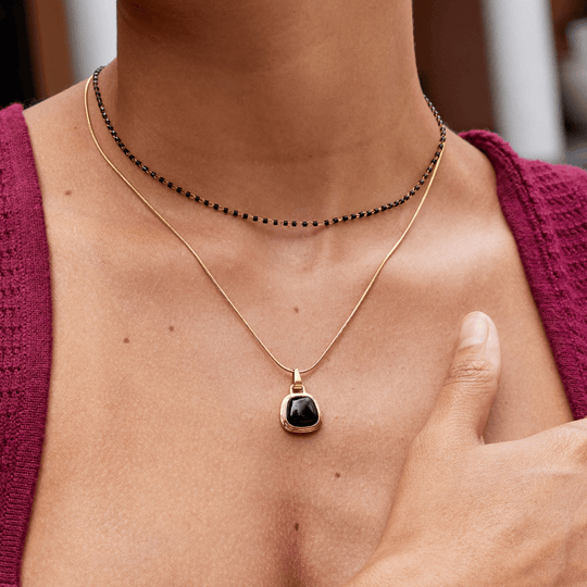 Collier en perles noires Maisie