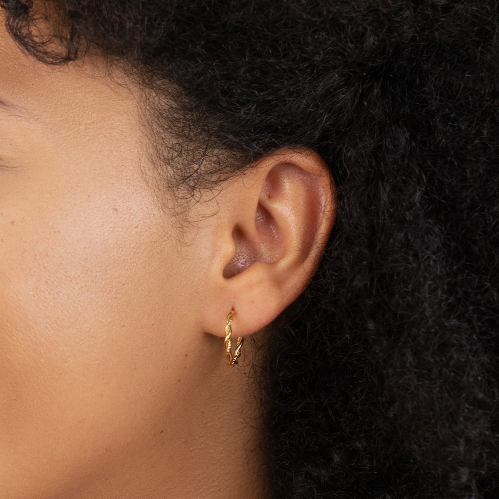 Boucles d'oreilles semi-hoop torsadées Maria