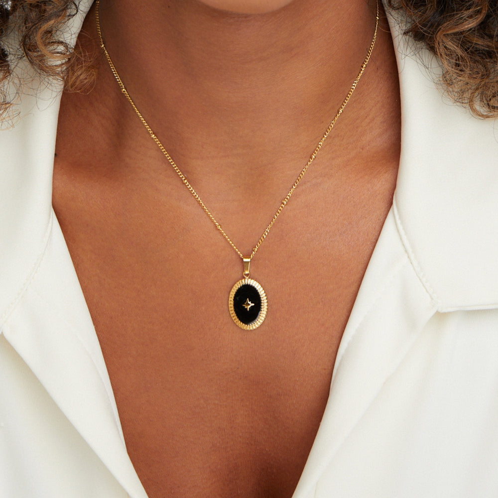 Collier Onyx Étoile de Minuit