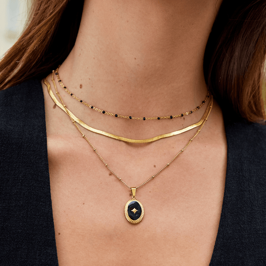 Collier de perles noires Mila