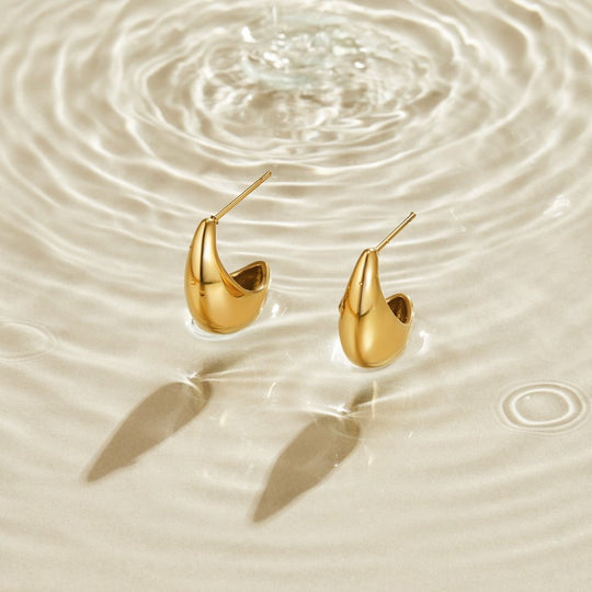 Mini Boucles d'Oreilles en Or Courbées