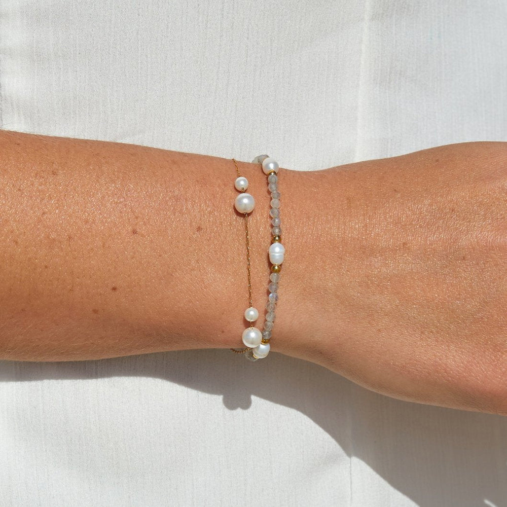 Bracelet en perles de pierre de lune et de perles