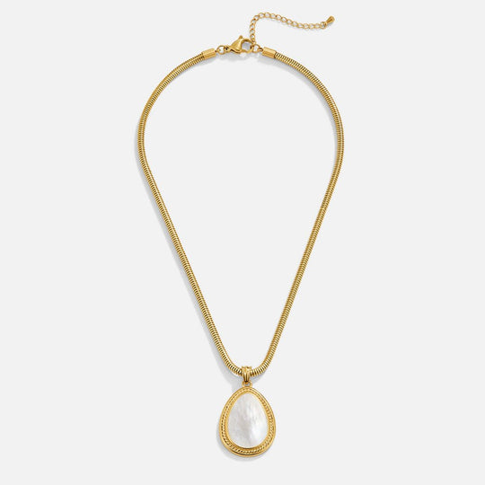 Collier en goutte d'eau en nacre