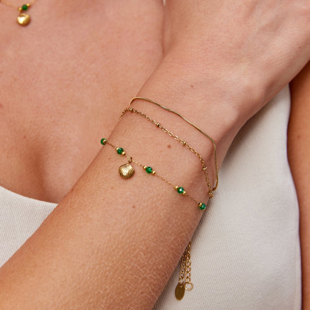 Bracelet Coquillage Nerissa et Perles Vertes en Or