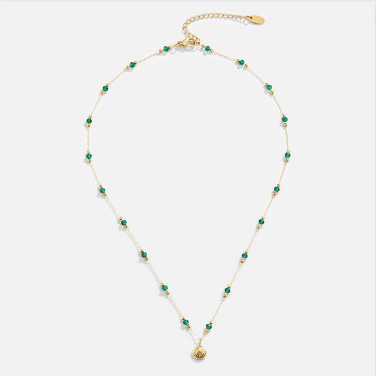 Collier Coquillage Nerissa et Perles Vertes en Or
