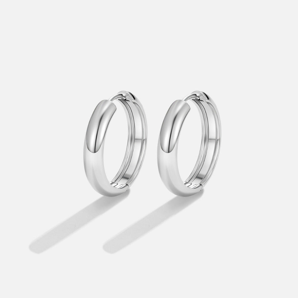 Boucles d'oreilles créoles en argent classique Nona