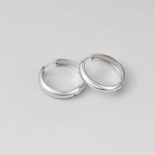 Boucles d'oreilles créoles en argent classique Nona