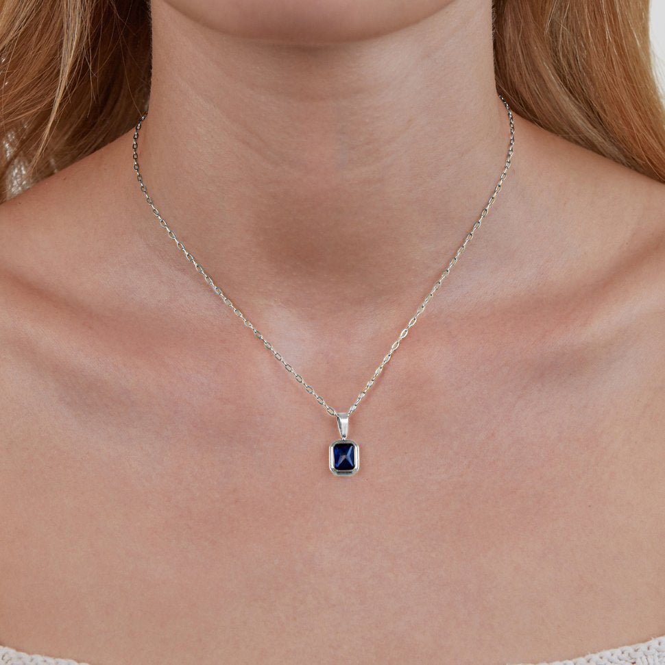 Collier Argent avec Pendentif Bleu Océan