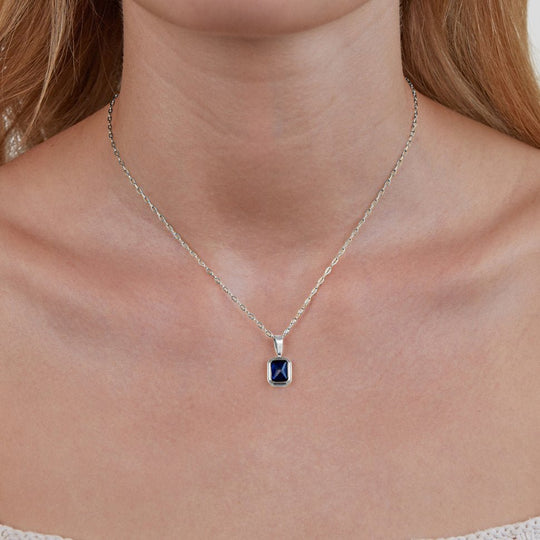 Collier Argent avec Pendentif Bleu Océan