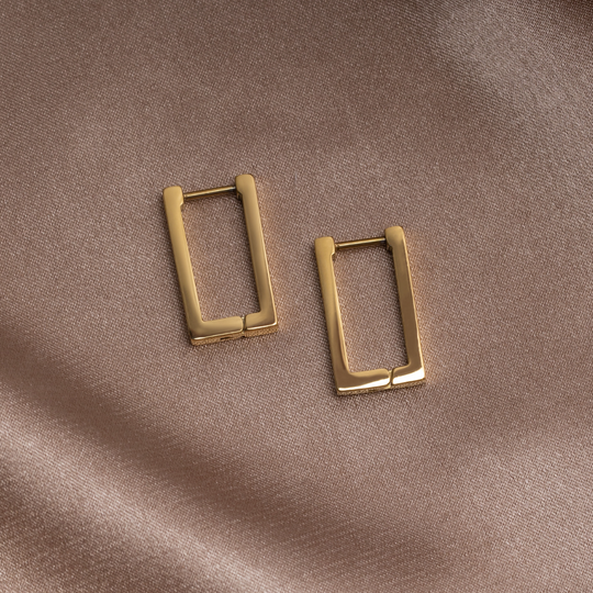 Boucles d'oreilles créoles rectangulaires en or
