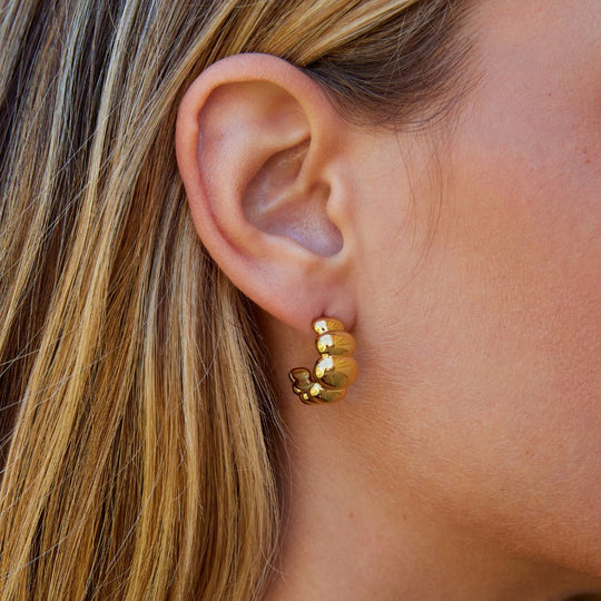 Boucles d'oreilles Puff en or Rene