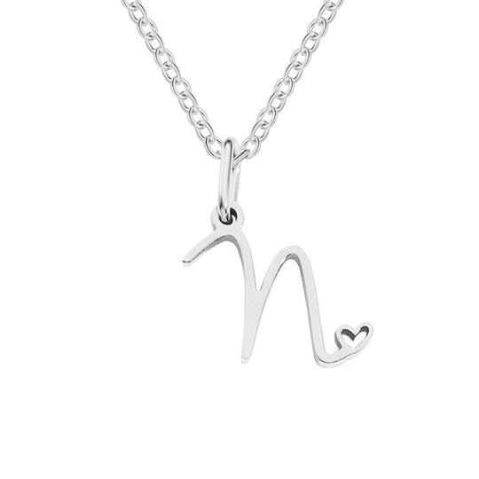 Collier en forme de cœur avec lettre en argent