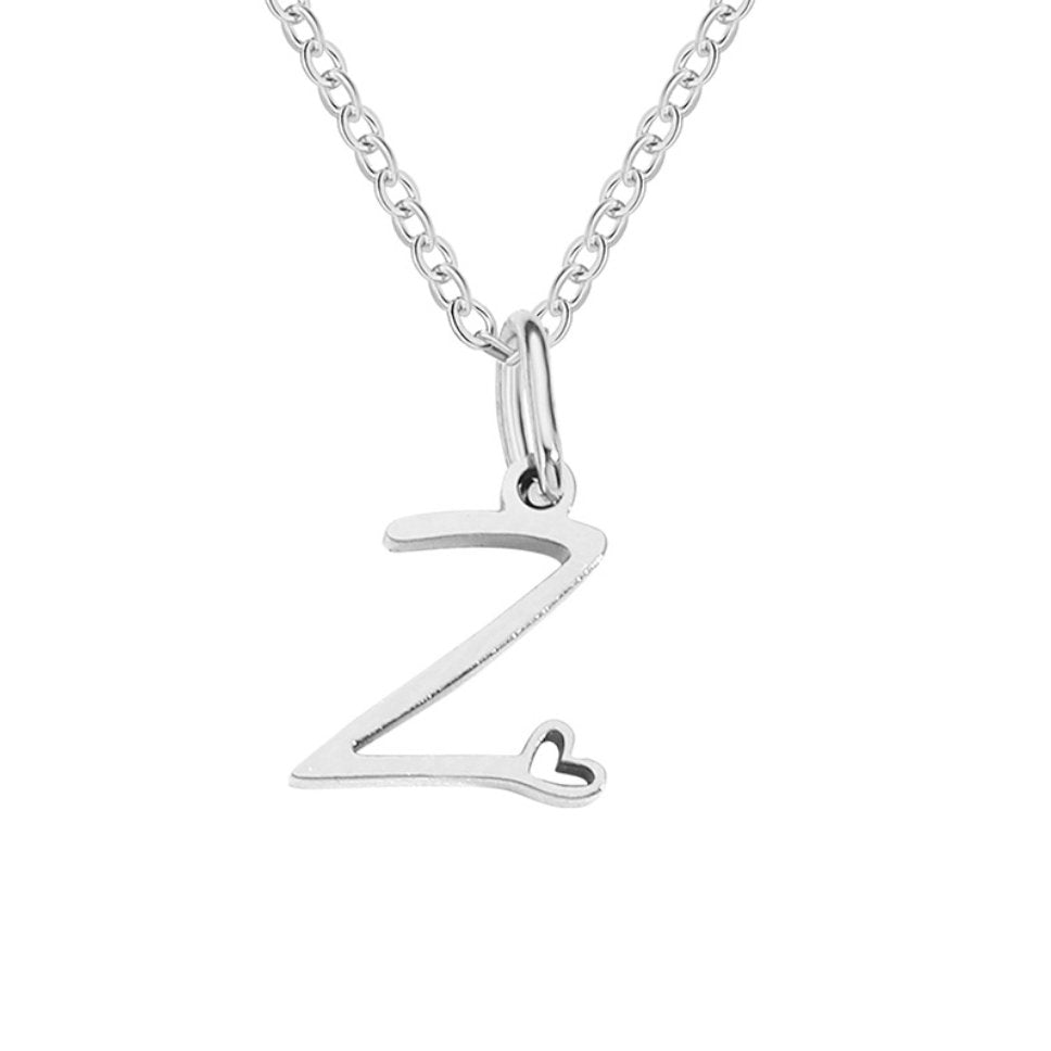 Collier en forme de cœur avec lettre en argent
