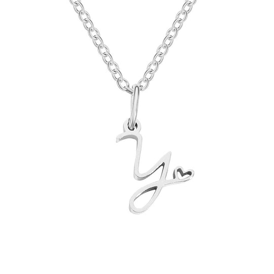 Collier en forme de cœur avec lettre en argent
