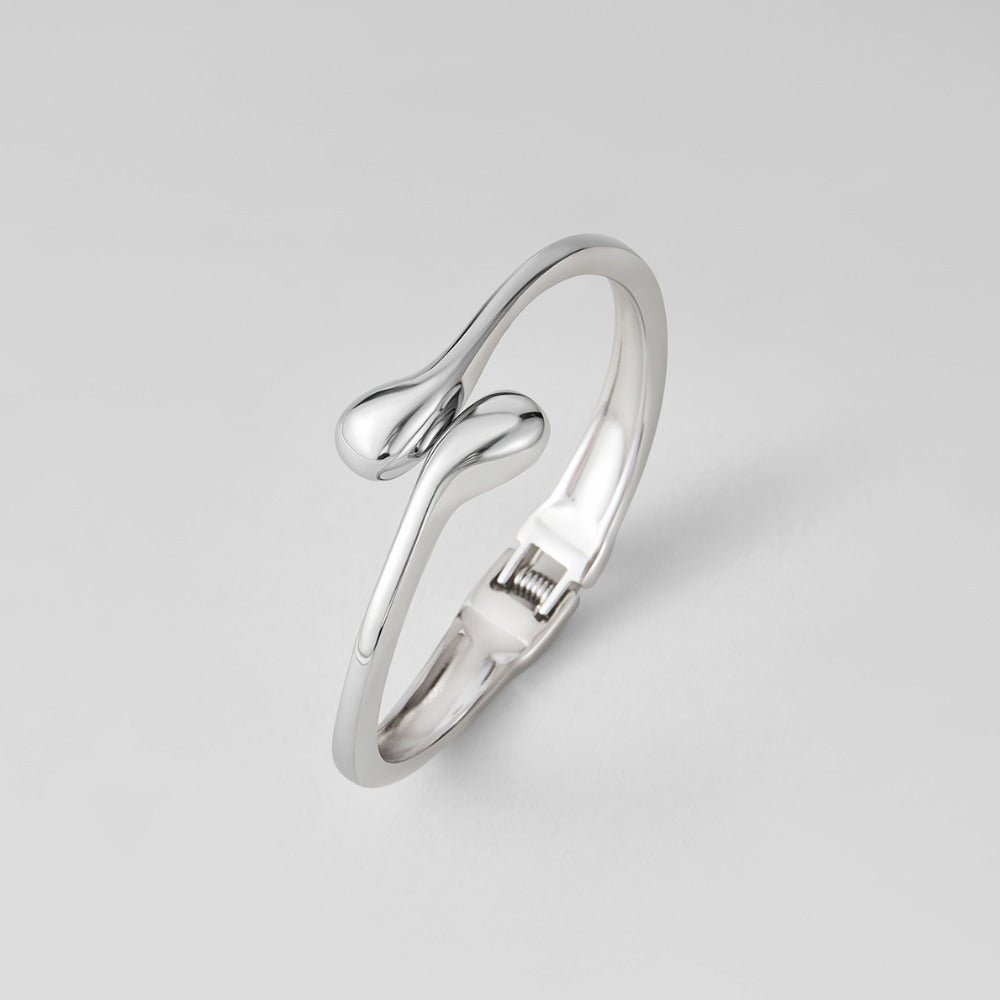 Bracelet en argent en forme de goutte
