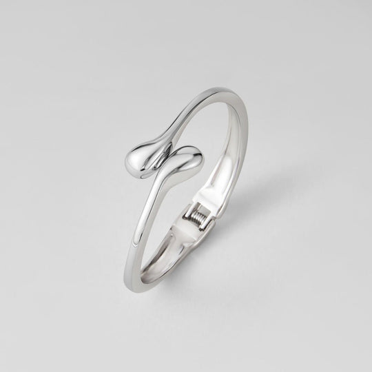 Bracelet en argent en forme de goutte