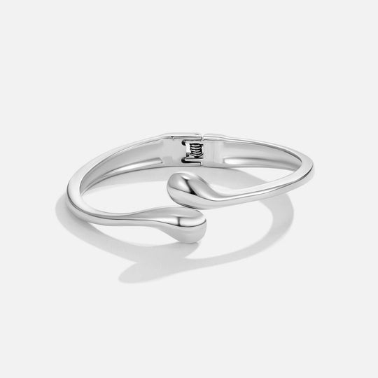 Bracelet en argent en forme de goutte