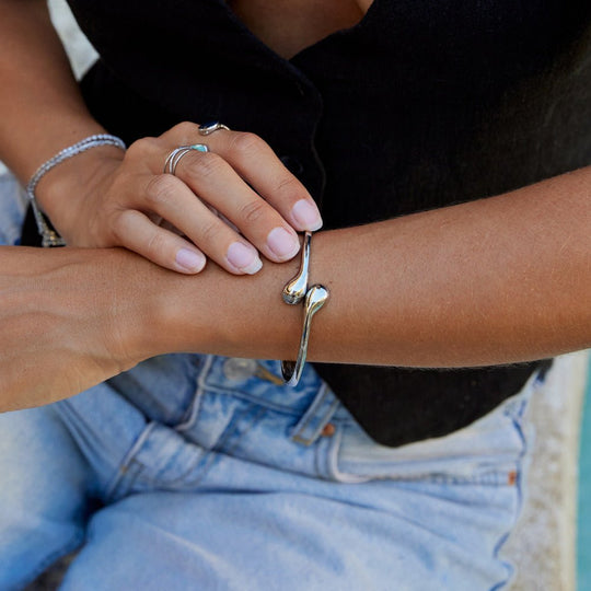 Bracelet en argent en forme de goutte