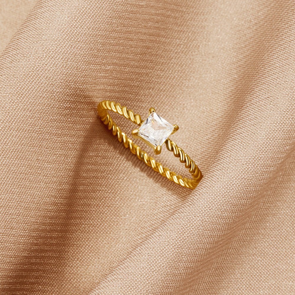 Bague Tordue Sofia en Cristal