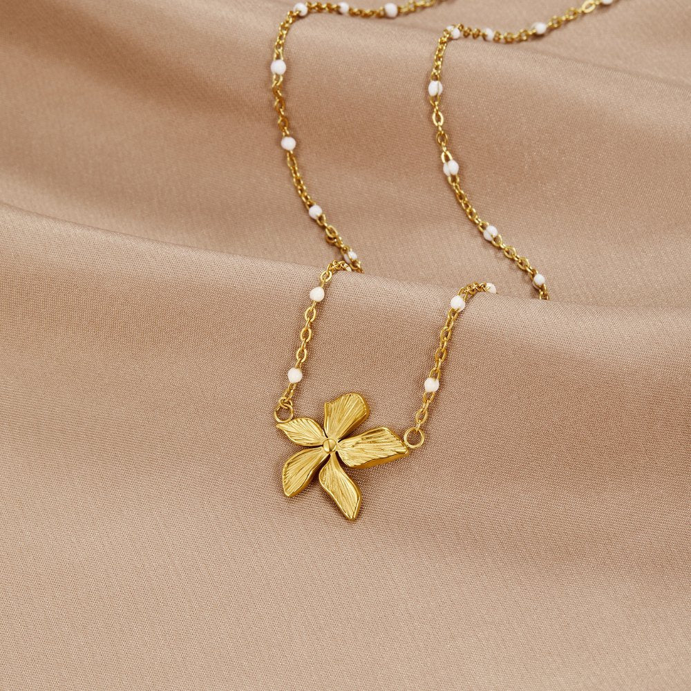 Collier de perles ‘Fleurs de Printemps’