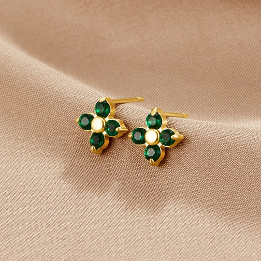 Boucles d'oreilles clous en pétales émeraude miniatures