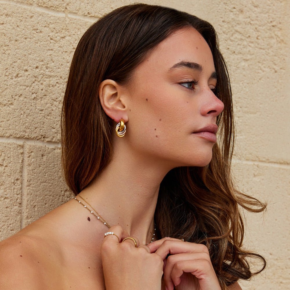 Boucles d'oreilles créoles torsadées trois tons