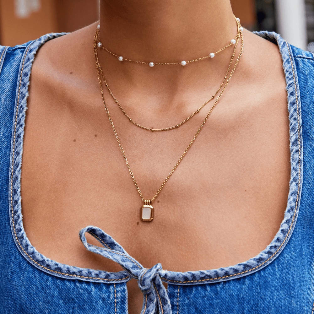 Collier Pendentif Blanc Superposé Valerie
