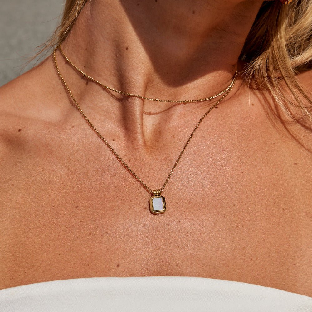 Collier Pendentif Blanc Superposé Valerie