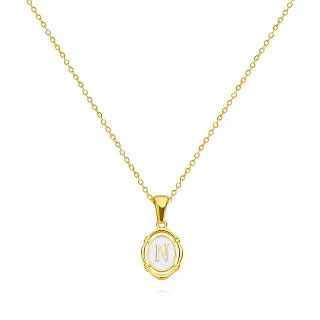 Collier Vintage en Or avec Lettres